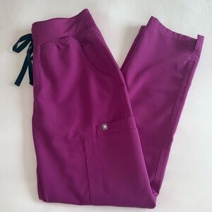 Figs HW Yola - Bright Fuschia